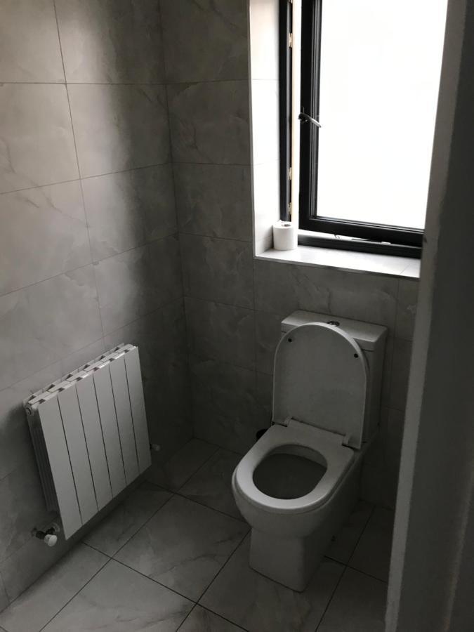 1 Luxurious Room In Family Home Кілларні Екстер'єр фото